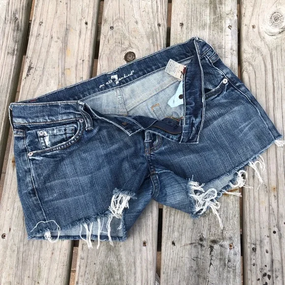 7 for all Mankind | Cutoff Shorts - Picture 2 of 4